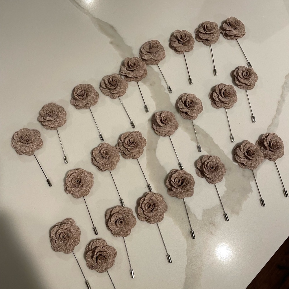 boutonniere lapel pin